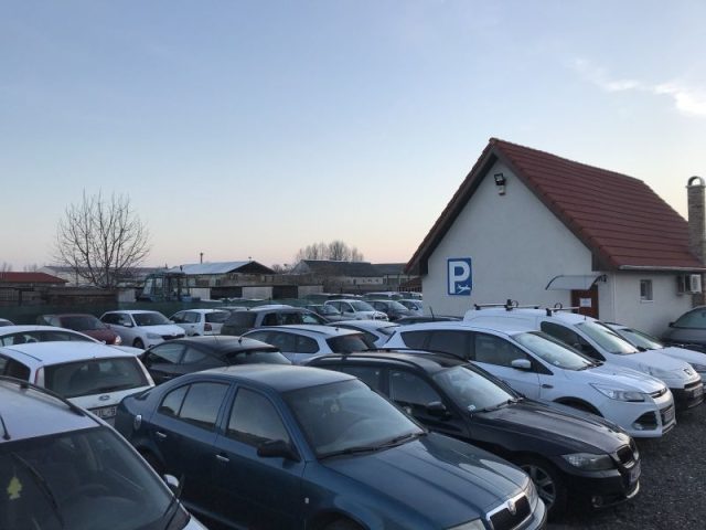 A Vecsési reptéri parkoló nem csak parkoló, hanem élmény